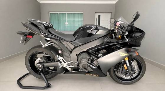 YAMAHA YZF R1 YAMAHA YZF R1